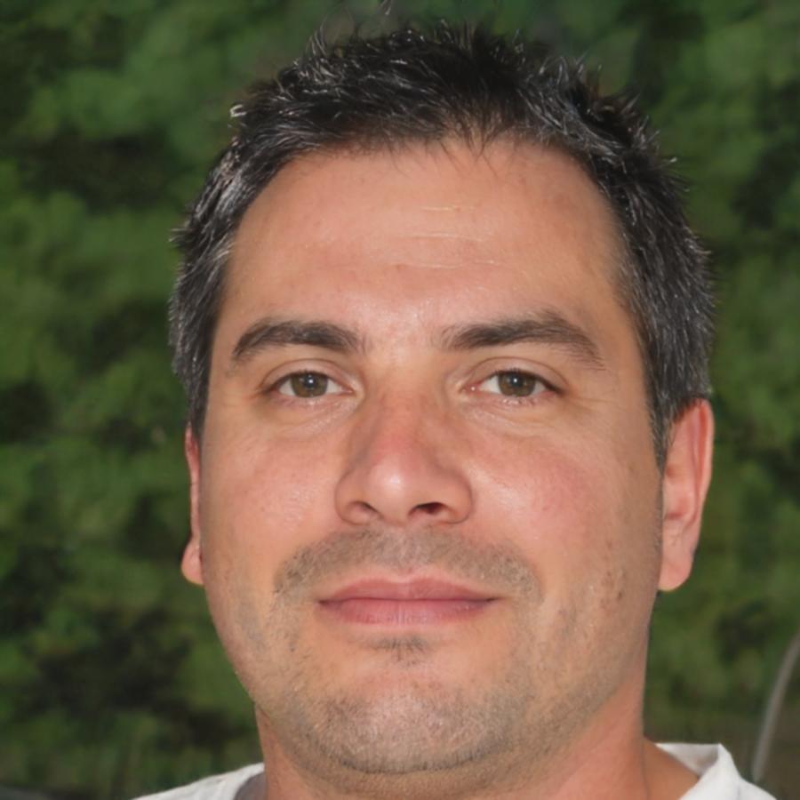 Carlos Mendoza, Director de Formación